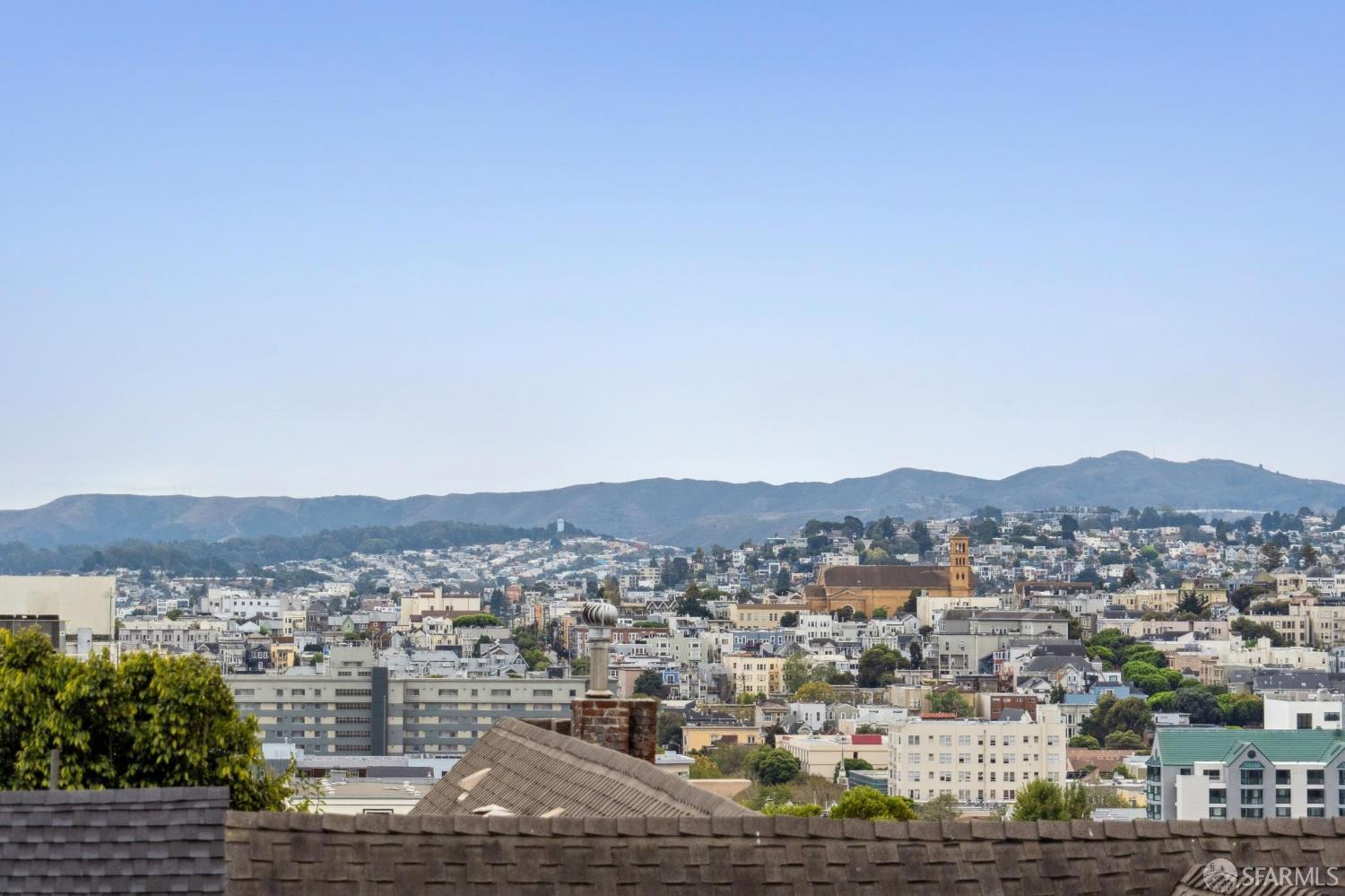 Detail Gallery Image 7 of 44 For 2112 Pine St #B,  San Francisco,  CA 94115 - 3 Beds | 2 Baths