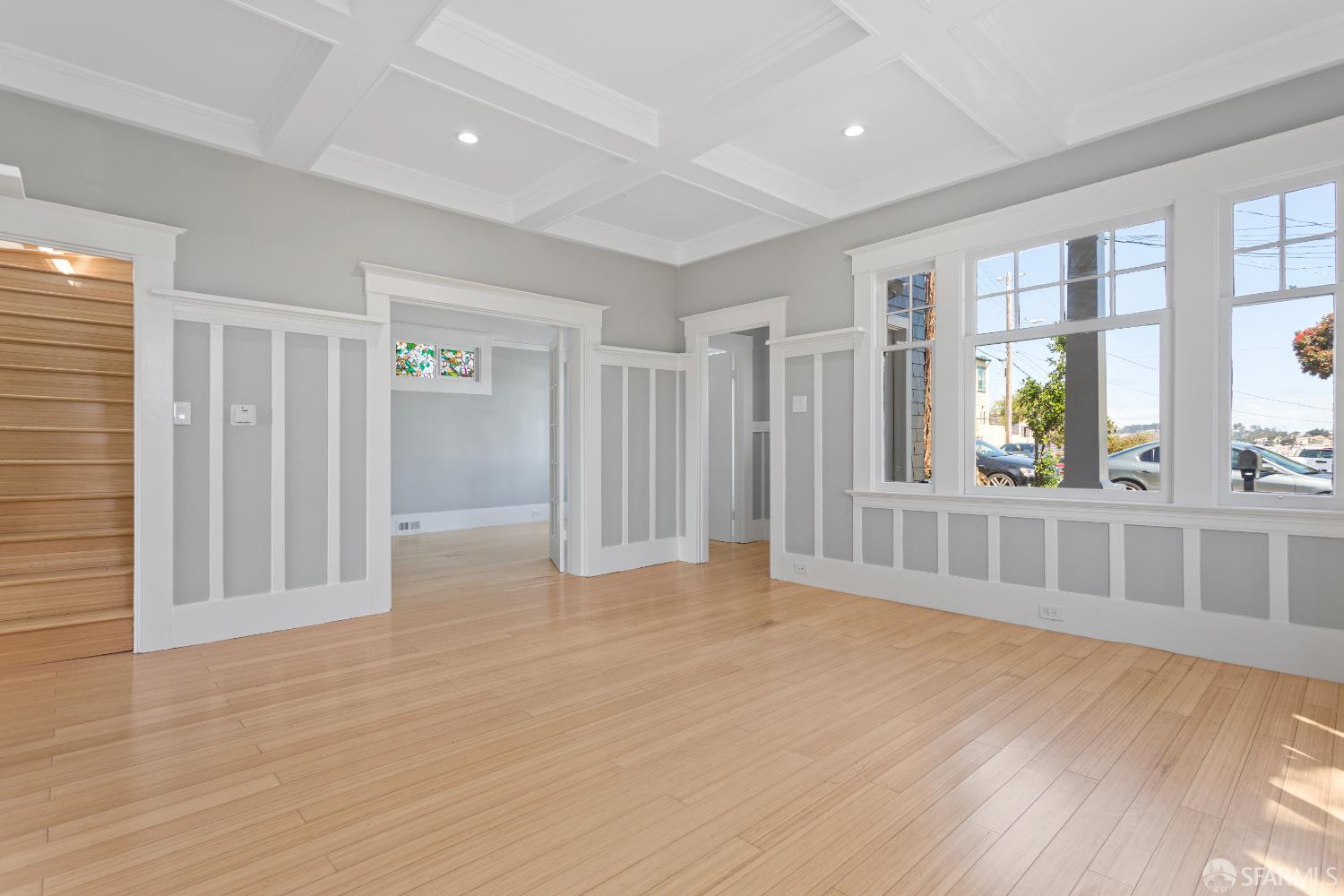 Detail Gallery Image 12 of 61 For 759 Lakeview Ave, San Francisco,  CA 94112 - 5 Beds | 3 Baths