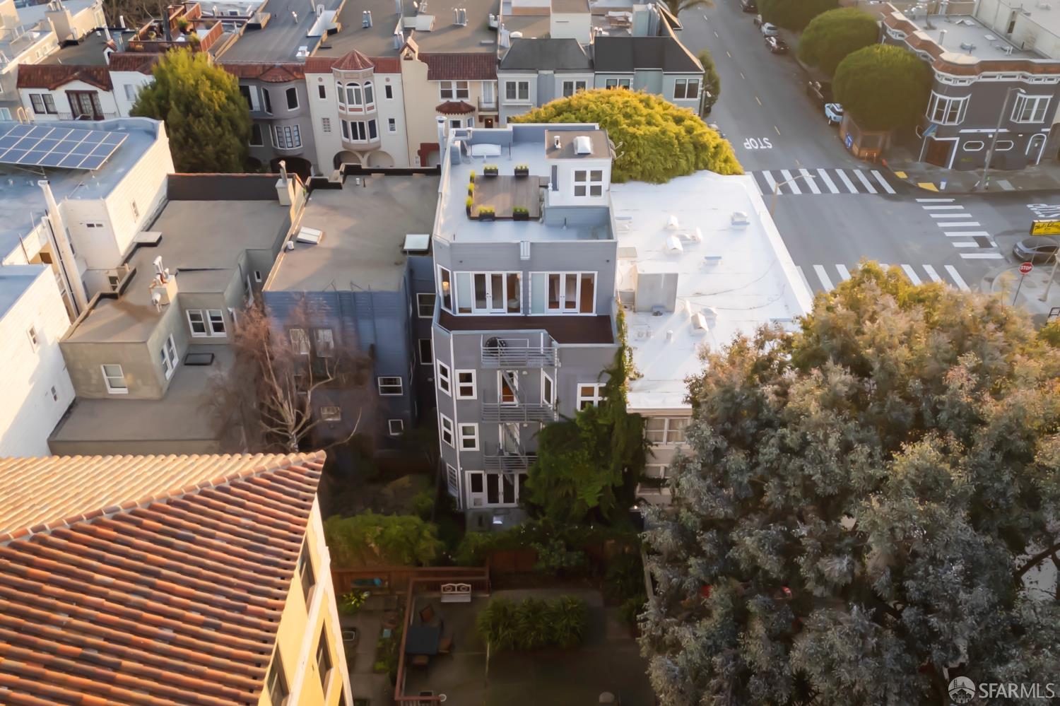 Detail Gallery Image 43 of 45 For 3011 Baker St, San Francisco,  CA 94123 - 4 Beds | 3/1 Baths