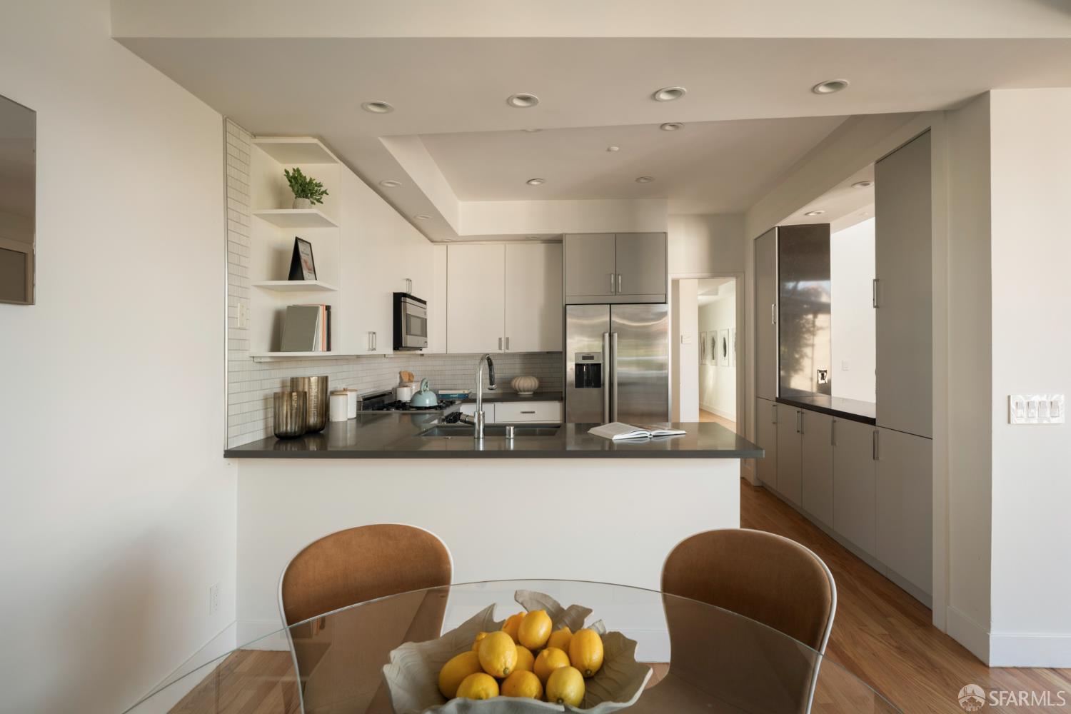 Detail Gallery Image 12 of 45 For 3011 Baker St, San Francisco,  CA 94123 - 4 Beds | 3/1 Baths