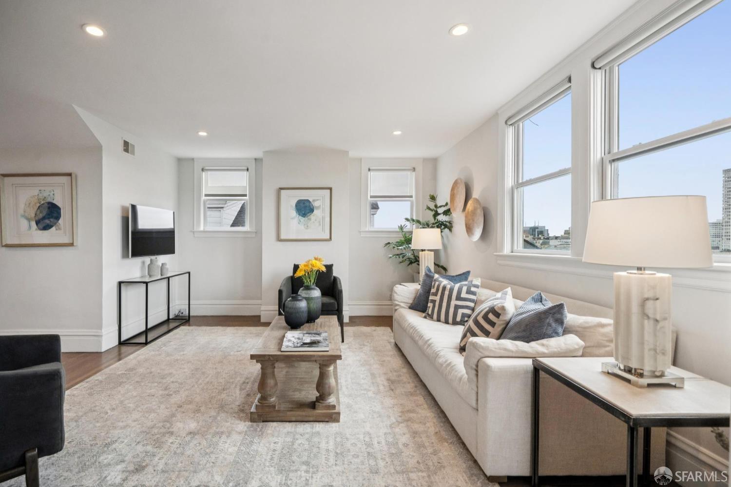 Detail Gallery Image 10 of 44 For 2112 Pine St #B,  San Francisco,  CA 94115 - 3 Beds | 2 Baths