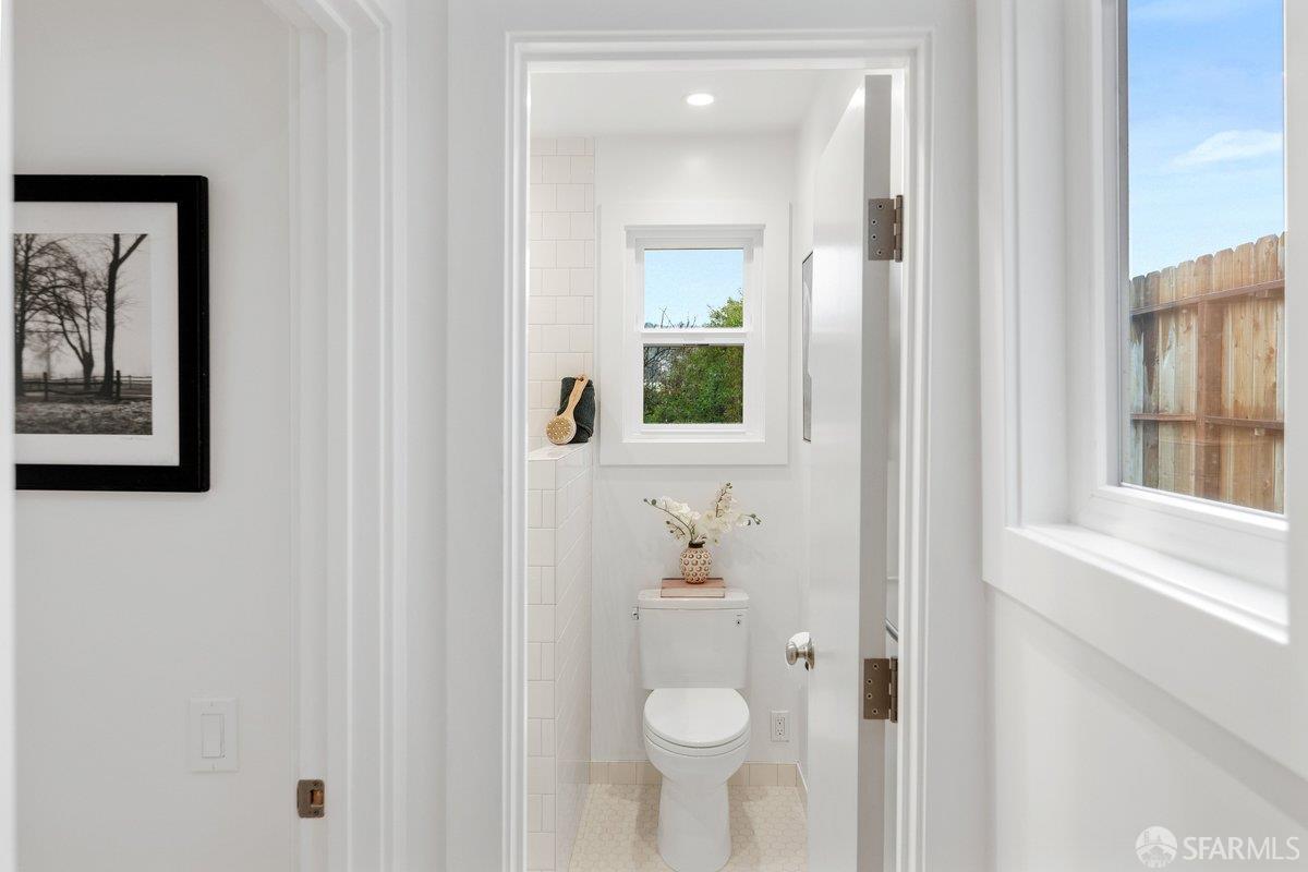 Detail Gallery Image 30 of 47 For 76 Gladys St, San Francisco,  CA 94110 - 3 Beds | 2 Baths