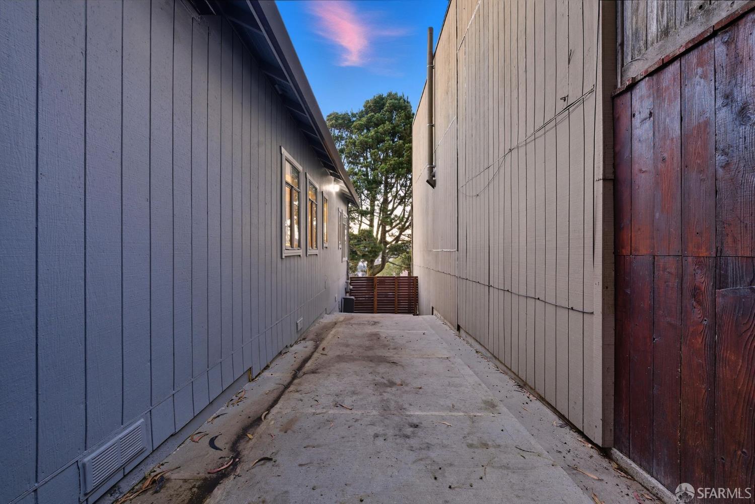 Detail Gallery Image 34 of 57 For 395 Frankfort St, Daly City,  CA 94014 - 2 Beds | 1 Baths