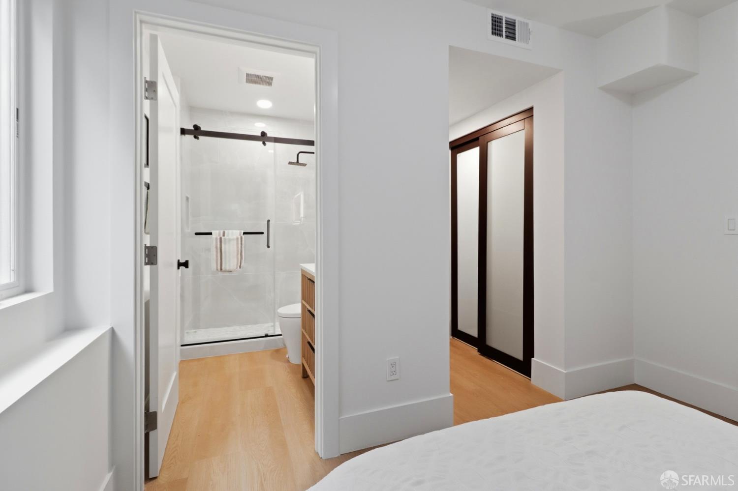 Detail Gallery Image 39 of 87 For 21 Cambridge Way, Piedmont,  CA 94611 - 5 Beds | 5 Baths