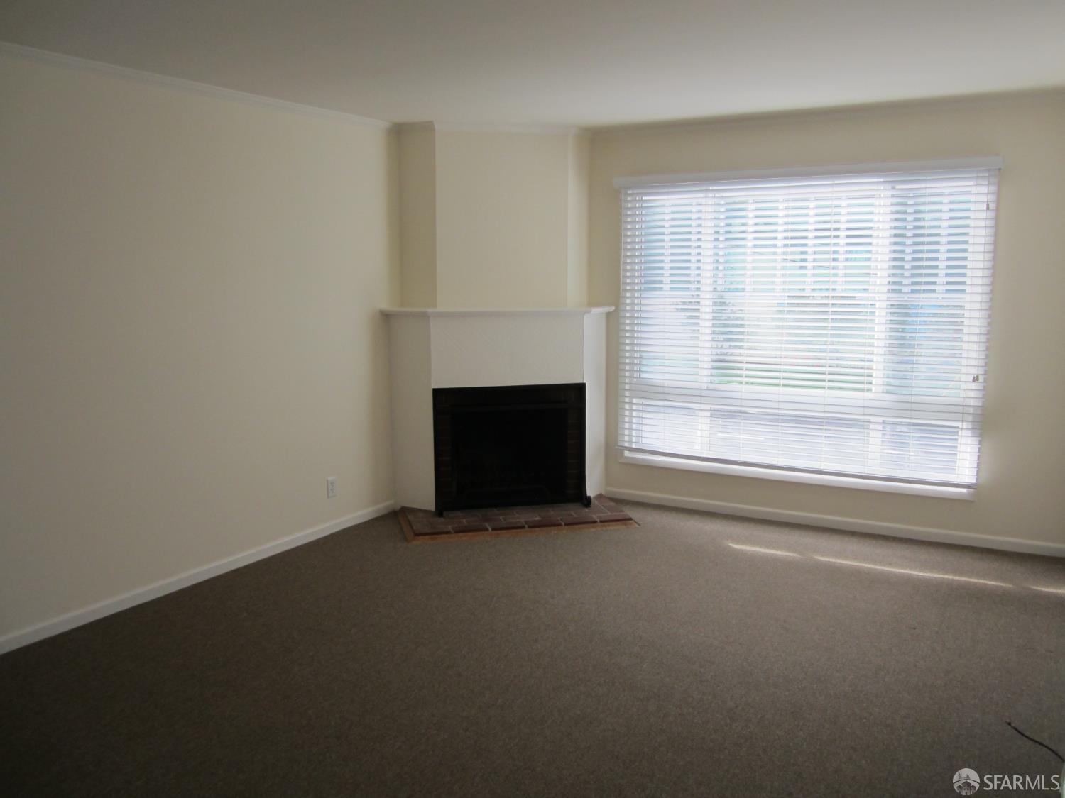 Detail Gallery Image 5 of 14 For 3016 Vicente St, San Francisco,  CA 94116 - 2 Beds | 1 Baths