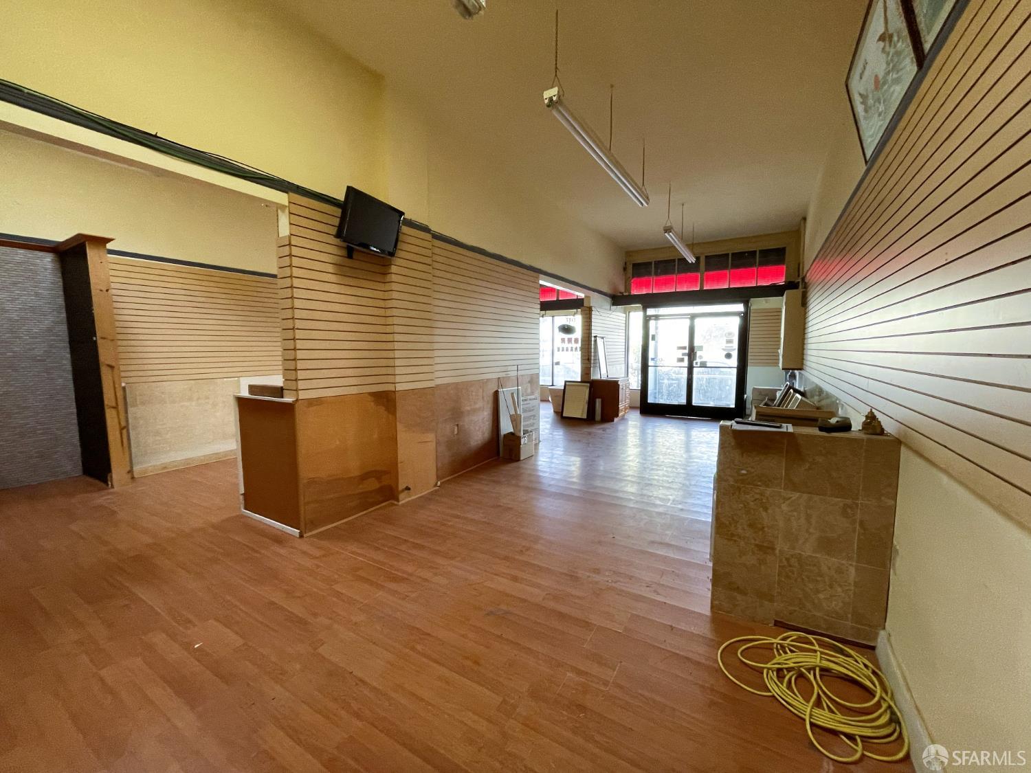 Detail Gallery Image 3 of 9 For 2115 Taraval St, San Francisco,  CA 94116 - – Beds | – Baths