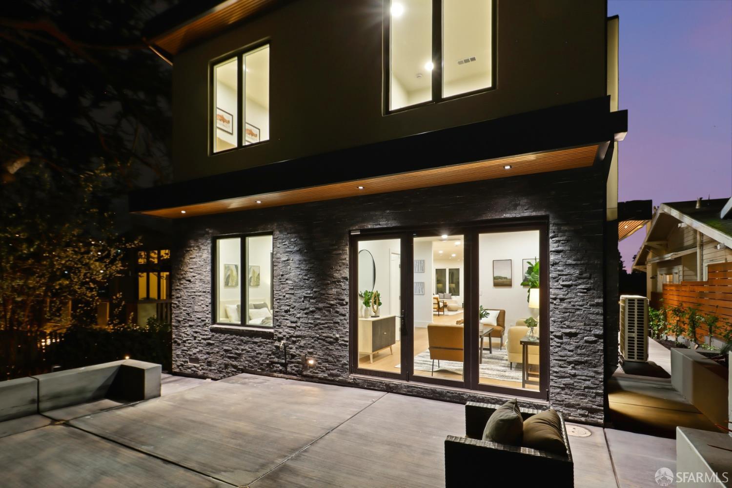 Detail Gallery Image 62 of 87 For 21 Cambridge Way, Piedmont,  CA 94611 - 5 Beds | 5 Baths