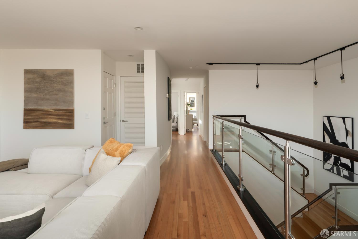 Detail Gallery Image 27 of 45 For 3011 Baker St, San Francisco,  CA 94123 - 4 Beds | 3/1 Baths