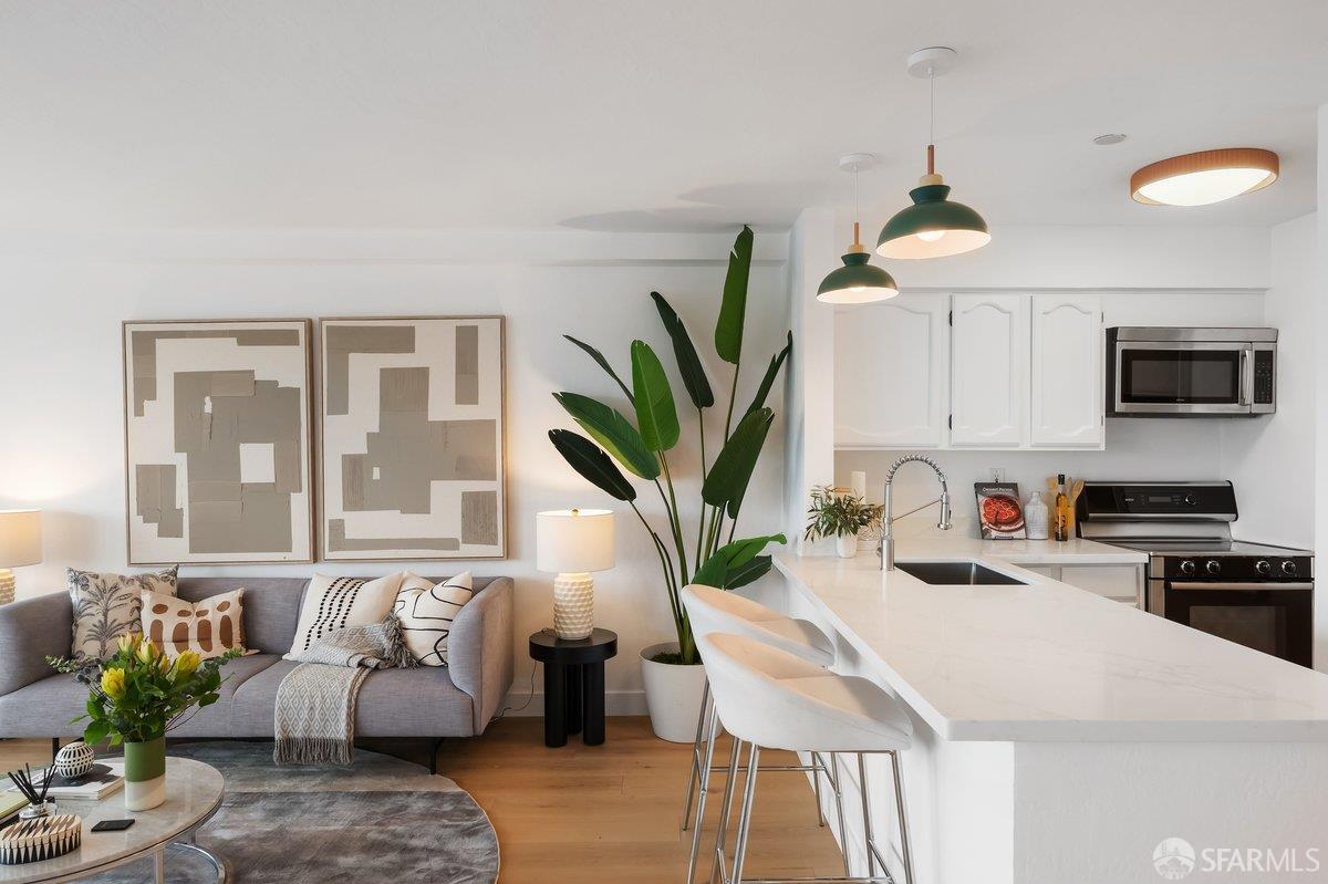 Detail Gallery Image 10 of 41 For 2 Fallon Pl #13,  San Francisco,  CA 94133 - 0 Beds | 1 Baths