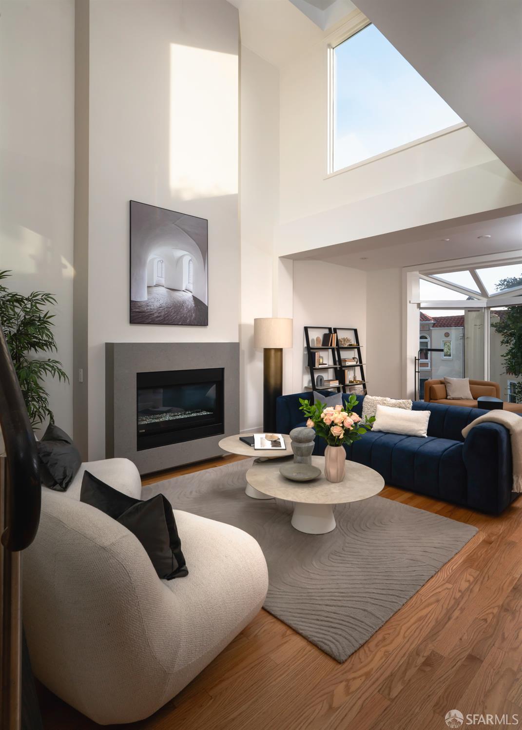 Detail Gallery Image 2 of 45 For 3011 Baker St, San Francisco,  CA 94123 - 4 Beds | 3/1 Baths