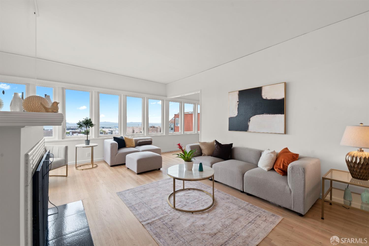 Detail Gallery Image 12 of 90 For 392 Chestnut St, San Francisco,  CA 94133 - – Beds | – Baths