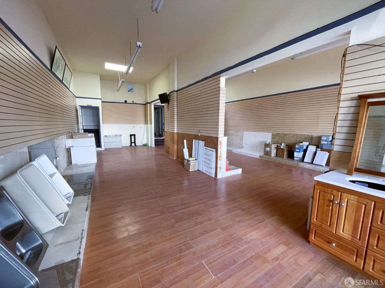 Detail Gallery Image 2 of 9 For 2115 Taraval St, San Francisco,  CA 94116 - – Beds | – Baths