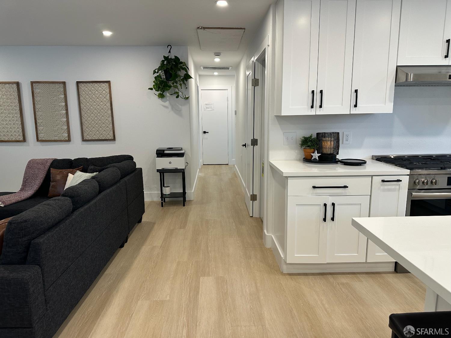 Detail Gallery Image 17 of 57 For 480 Monterey St, Brisbane,  CA 94005 - 3 Beds | 2 Baths