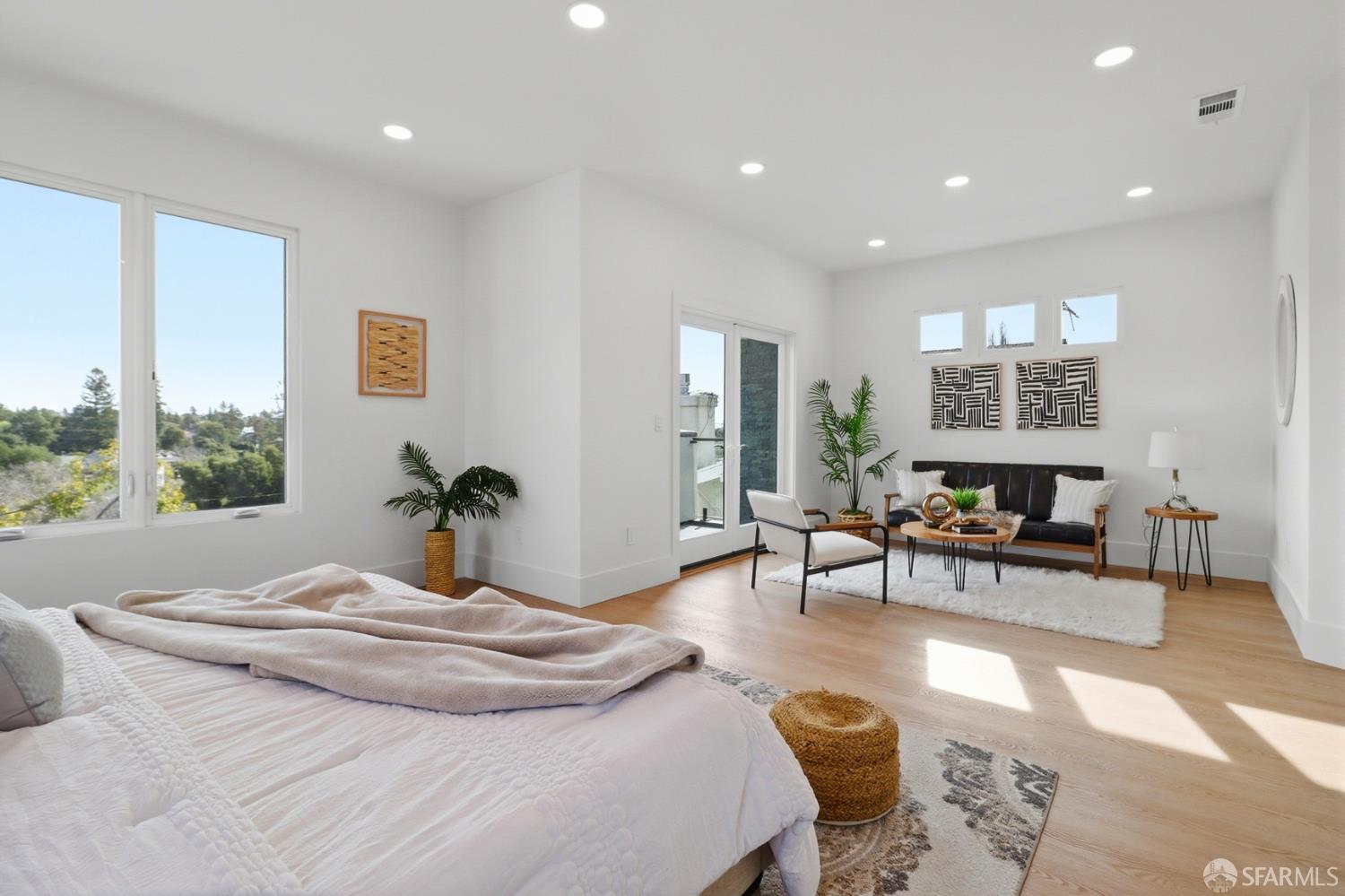 Detail Gallery Image 27 of 87 For 21 Cambridge Way, Piedmont,  CA 94611 - 5 Beds | 5 Baths