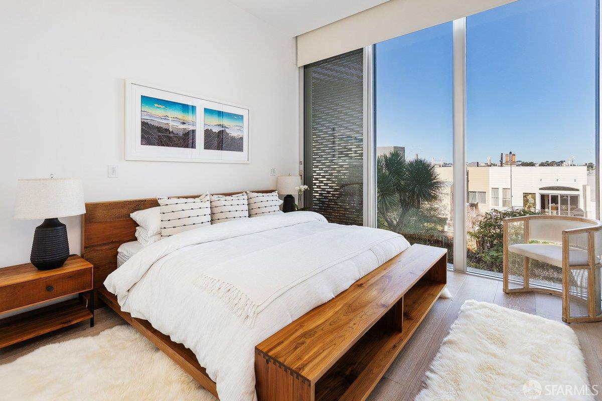 Detail Gallery Image 12 of 17 For 1164 Fulton St, San Francisco,  CA 94117 - 5 Beds | 4/1 Baths