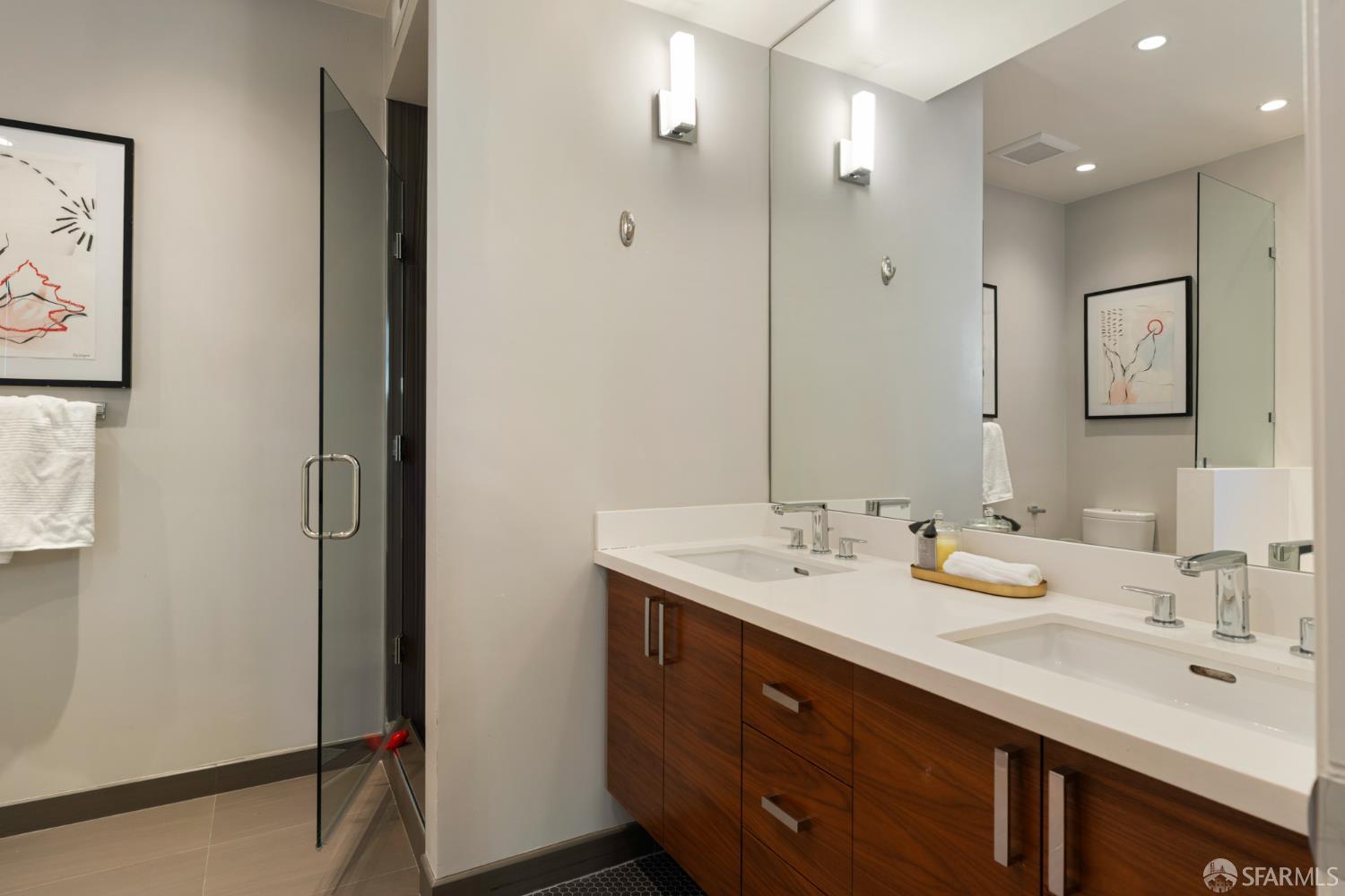 Detail Gallery Image 17 of 45 For 3011 Baker St, San Francisco,  CA 94123 - 4 Beds | 3/1 Baths