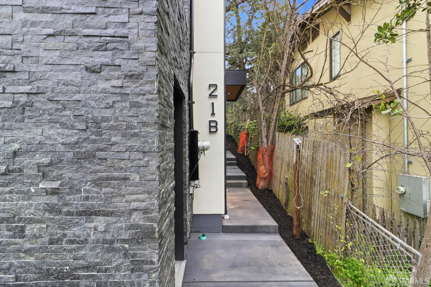 Detail Gallery Image 66 of 87 For 21 Cambridge Way, Piedmont,  CA 94611 - 5 Beds | 5 Baths