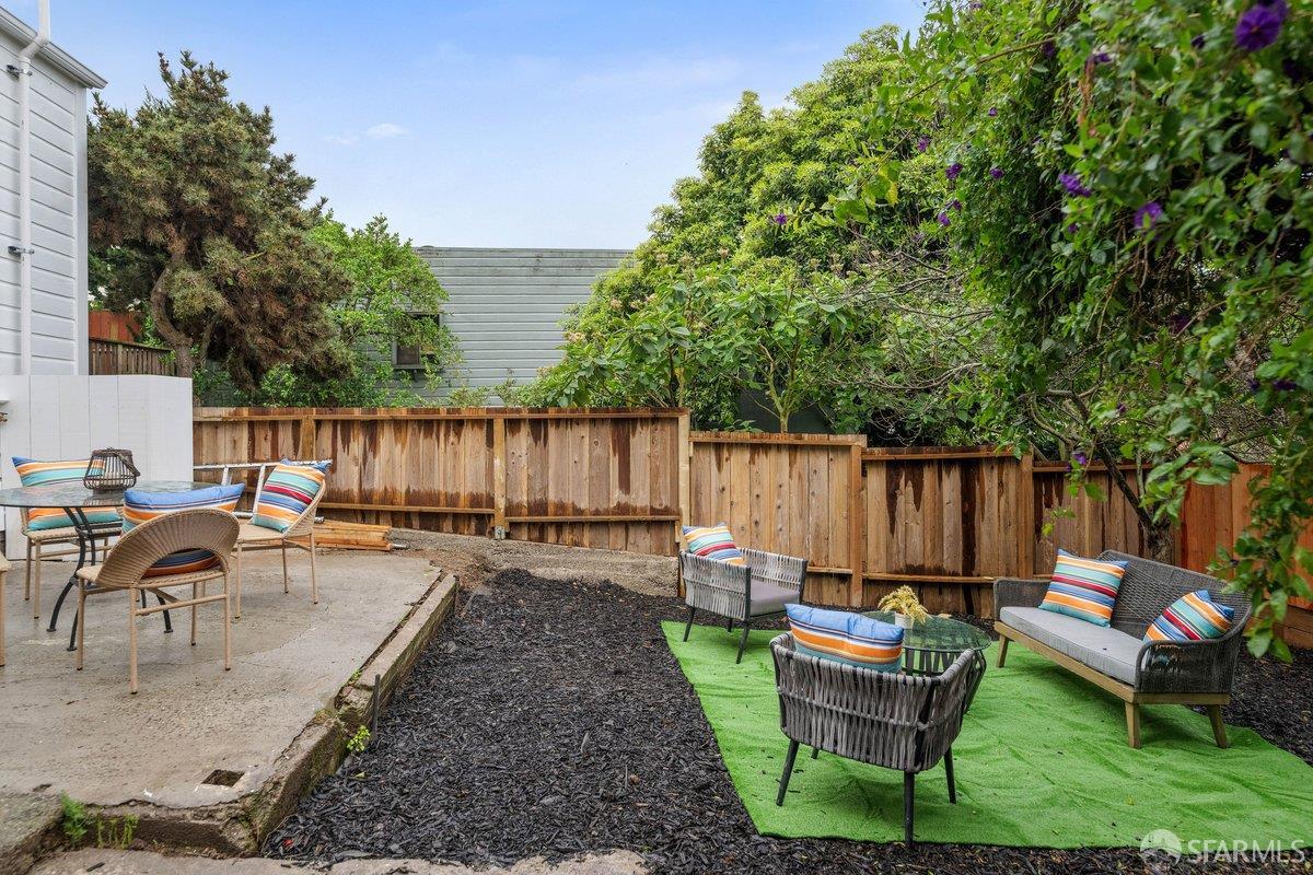 Detail Gallery Image 40 of 47 For 76 Gladys St, San Francisco,  CA 94110 - 3 Beds | 2 Baths