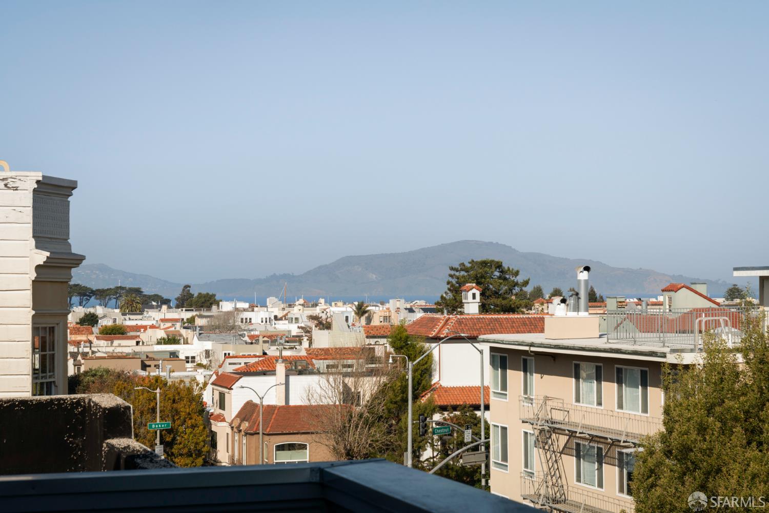 Detail Gallery Image 39 of 45 For 3011 Baker St, San Francisco,  CA 94123 - 4 Beds | 3/1 Baths
