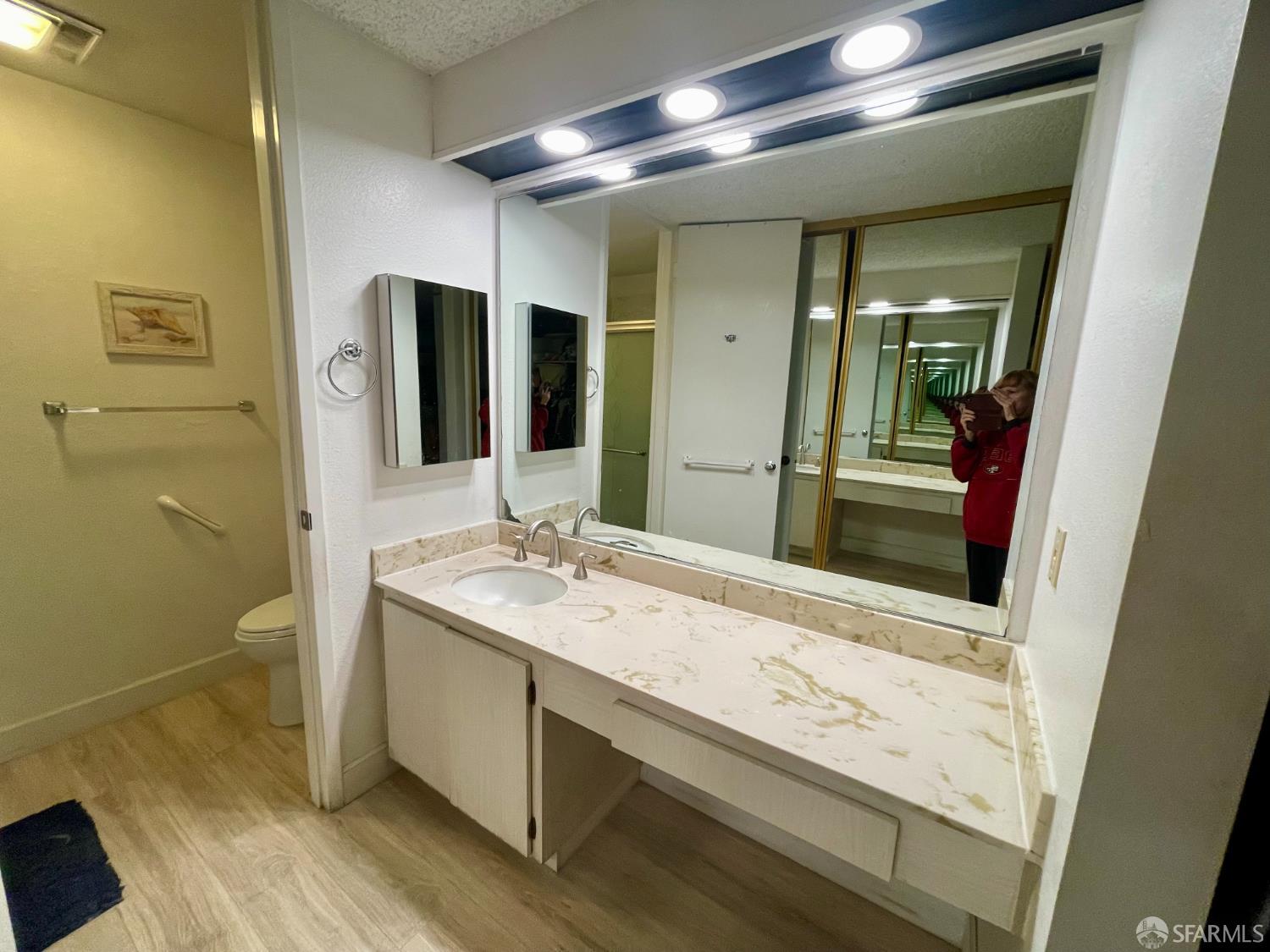 Detail Gallery Image 21 of 34 For 5137 Shelter Creek Ln, San Bruno,  CA 94066 - 2 Beds | 2 Baths