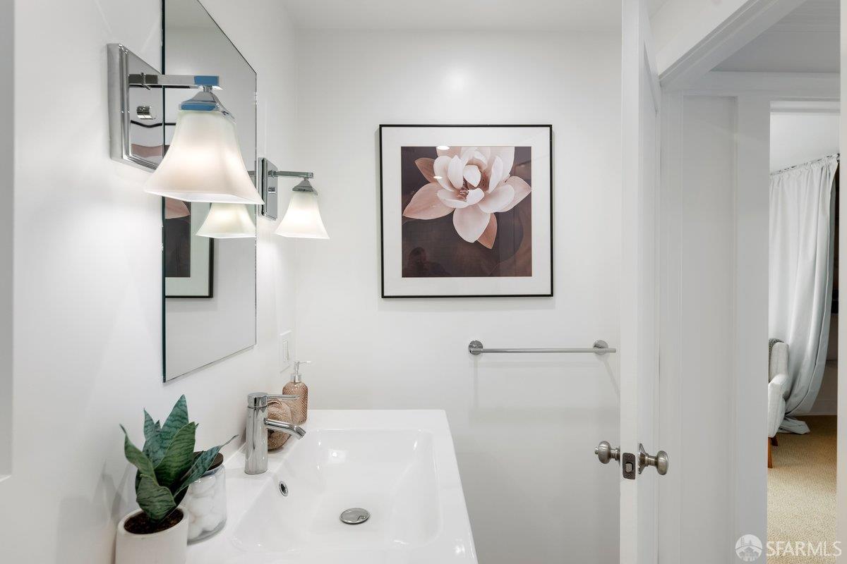 Detail Gallery Image 21 of 47 For 76 Gladys St, San Francisco,  CA 94110 - 3 Beds | 2 Baths