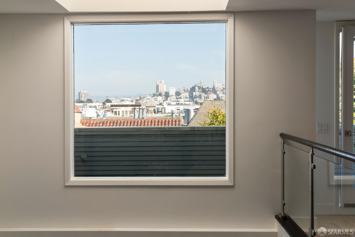 Detail Gallery Image 31 of 45 For 3011 Baker St, San Francisco,  CA 94123 - 4 Beds | 3/1 Baths