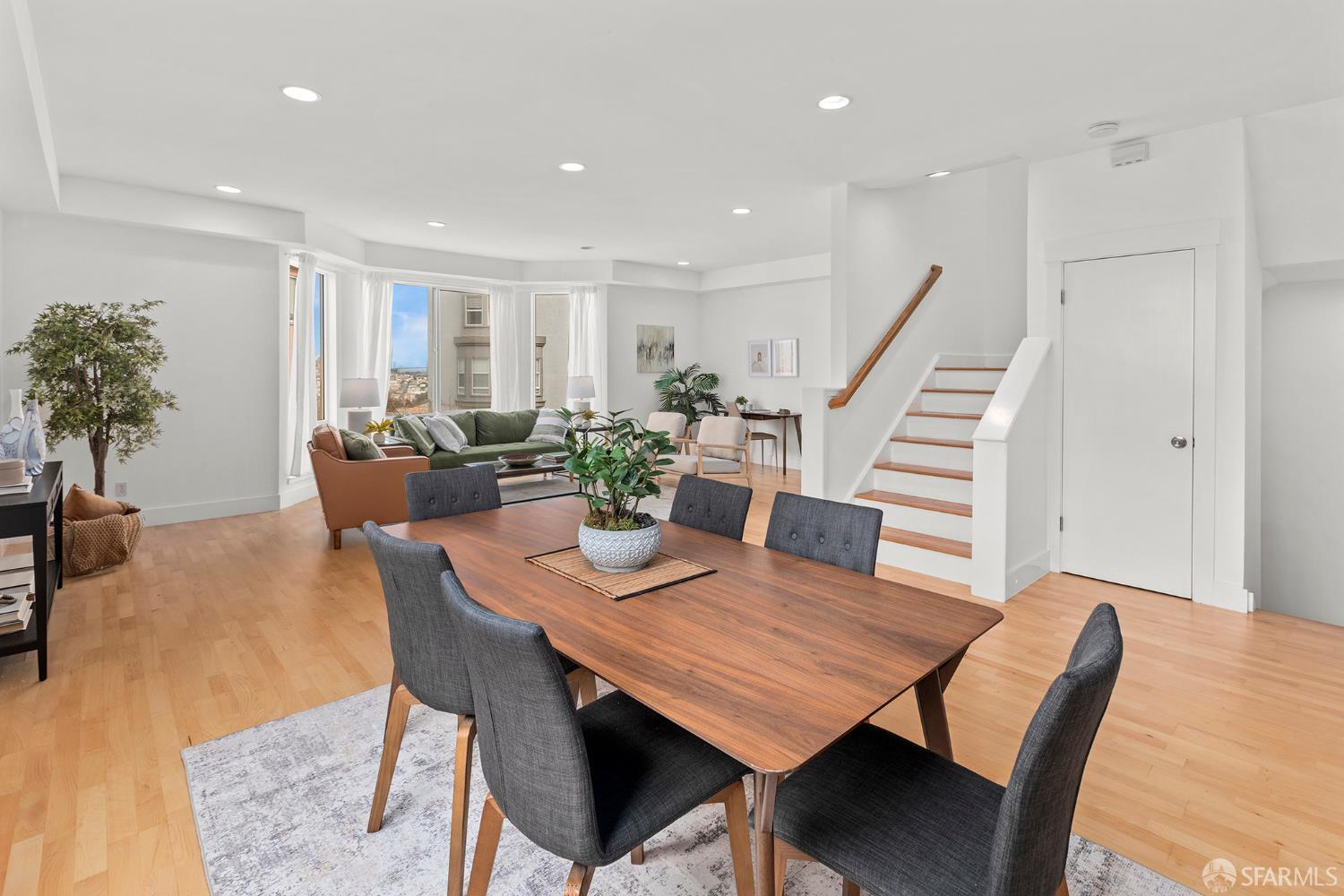 Detail Gallery Image 7 of 57 For 15 Le Conte Cir, San Francisco,  CA 94124 - 4 Beds | 2/1 Baths