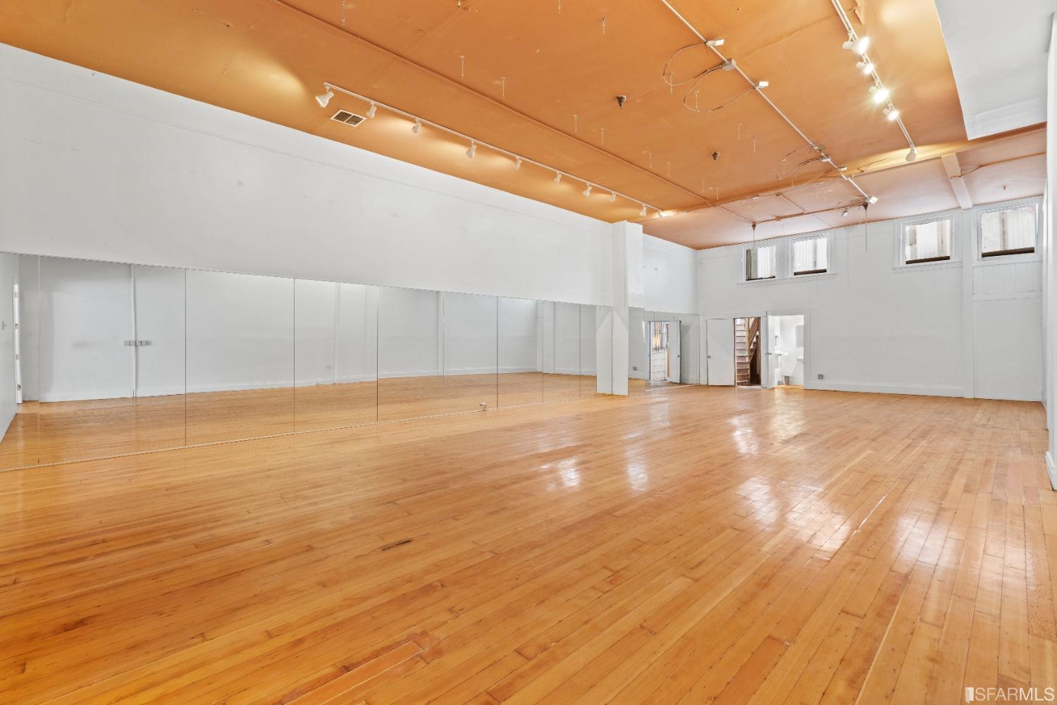 Detail Gallery Image 17 of 60 For 1467 Pine St, San Francisco,  CA 94109 - – Beds | – Baths