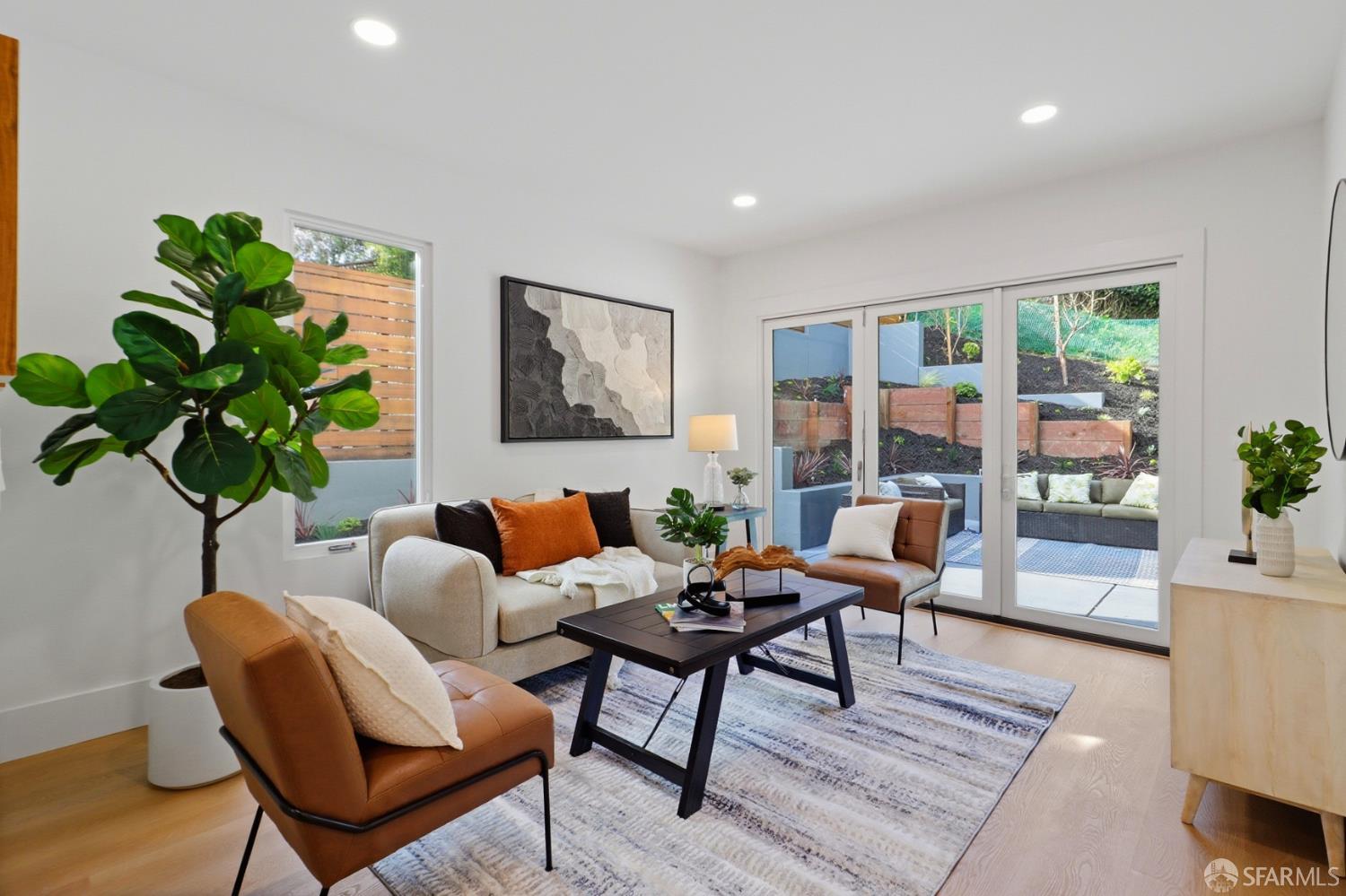 Detail Gallery Image 17 of 87 For 21 Cambridge Way, Piedmont,  CA 94611 - 5 Beds | 5 Baths