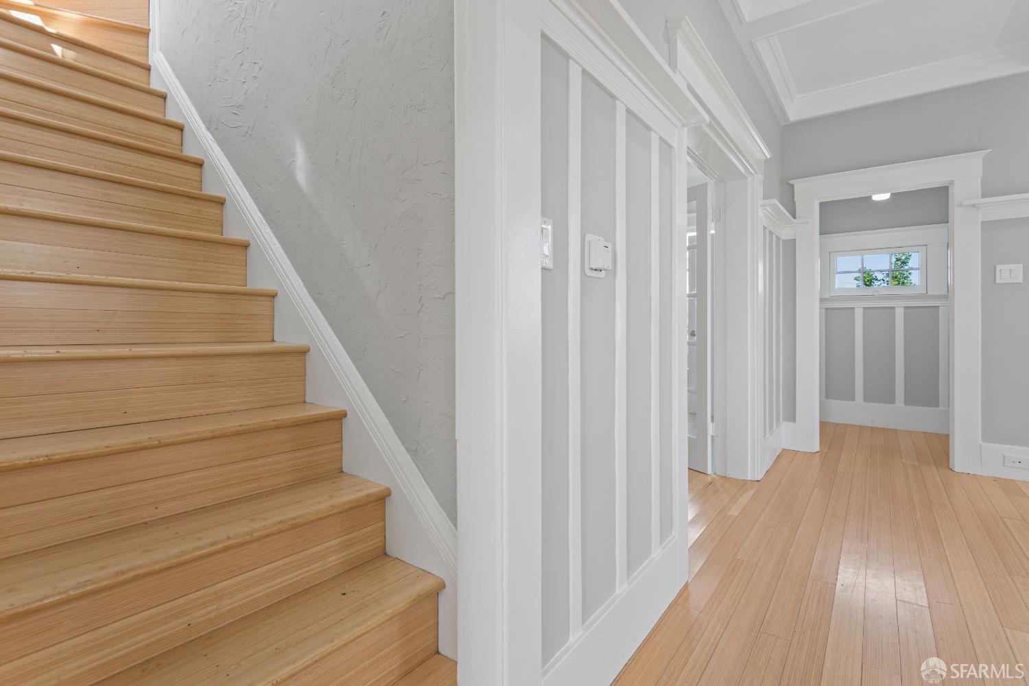 Detail Gallery Image 11 of 61 For 759 Lakeview Ave, San Francisco,  CA 94112 - 5 Beds | 3 Baths