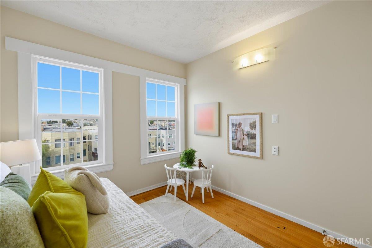 Detail Gallery Image 33 of 44 For 631 18th Ave, San Francisco,  CA 94121 - 4 Beds | 1/1 Baths