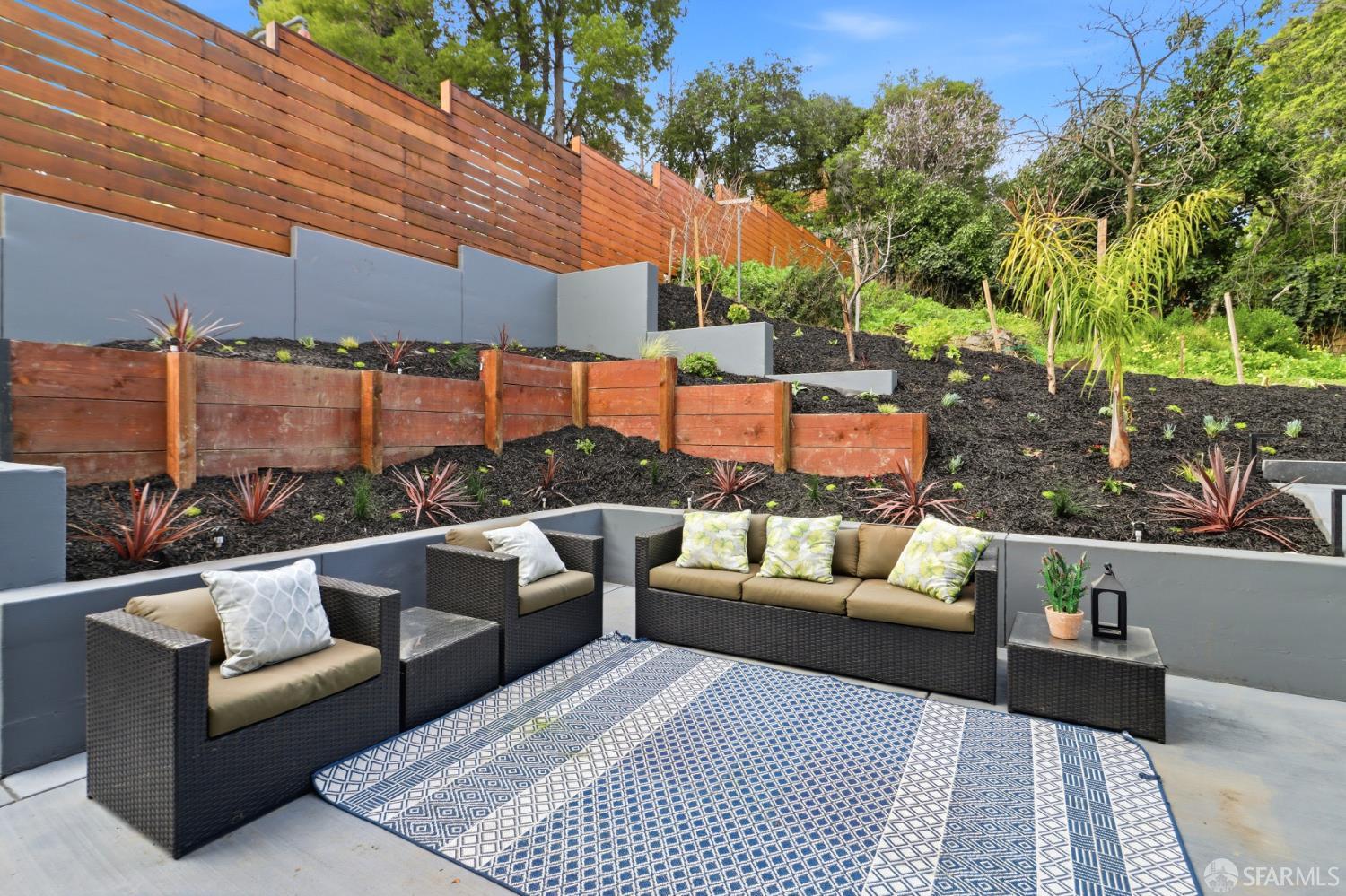 Detail Gallery Image 58 of 87 For 21 Cambridge Way, Piedmont,  CA 94611 - 5 Beds | 5 Baths