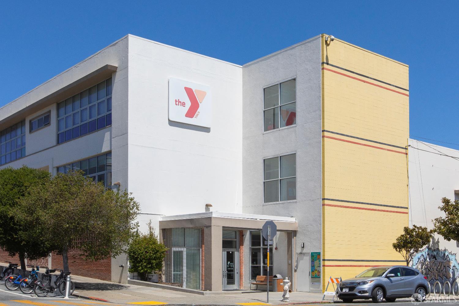 Detail Gallery Image 52 of 57 For 15 Le Conte Cir, San Francisco,  CA 94124 - 4 Beds | 2/1 Baths