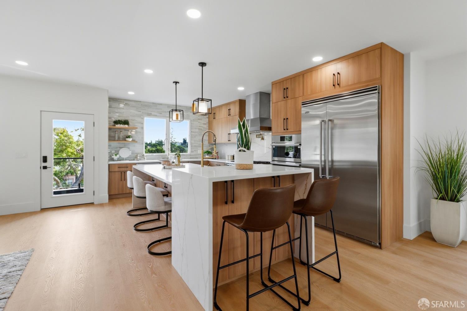 Detail Gallery Image 14 of 87 For 21 Cambridge Way, Piedmont,  CA 94611 - 5 Beds | 5 Baths