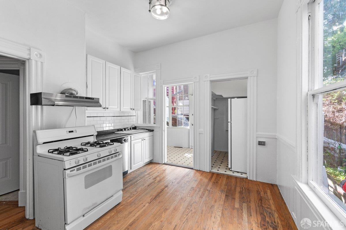 Detail Gallery Image 14 of 16 For 1016 Noe St, San Francisco,  CA 94114 - – Beds | – Baths