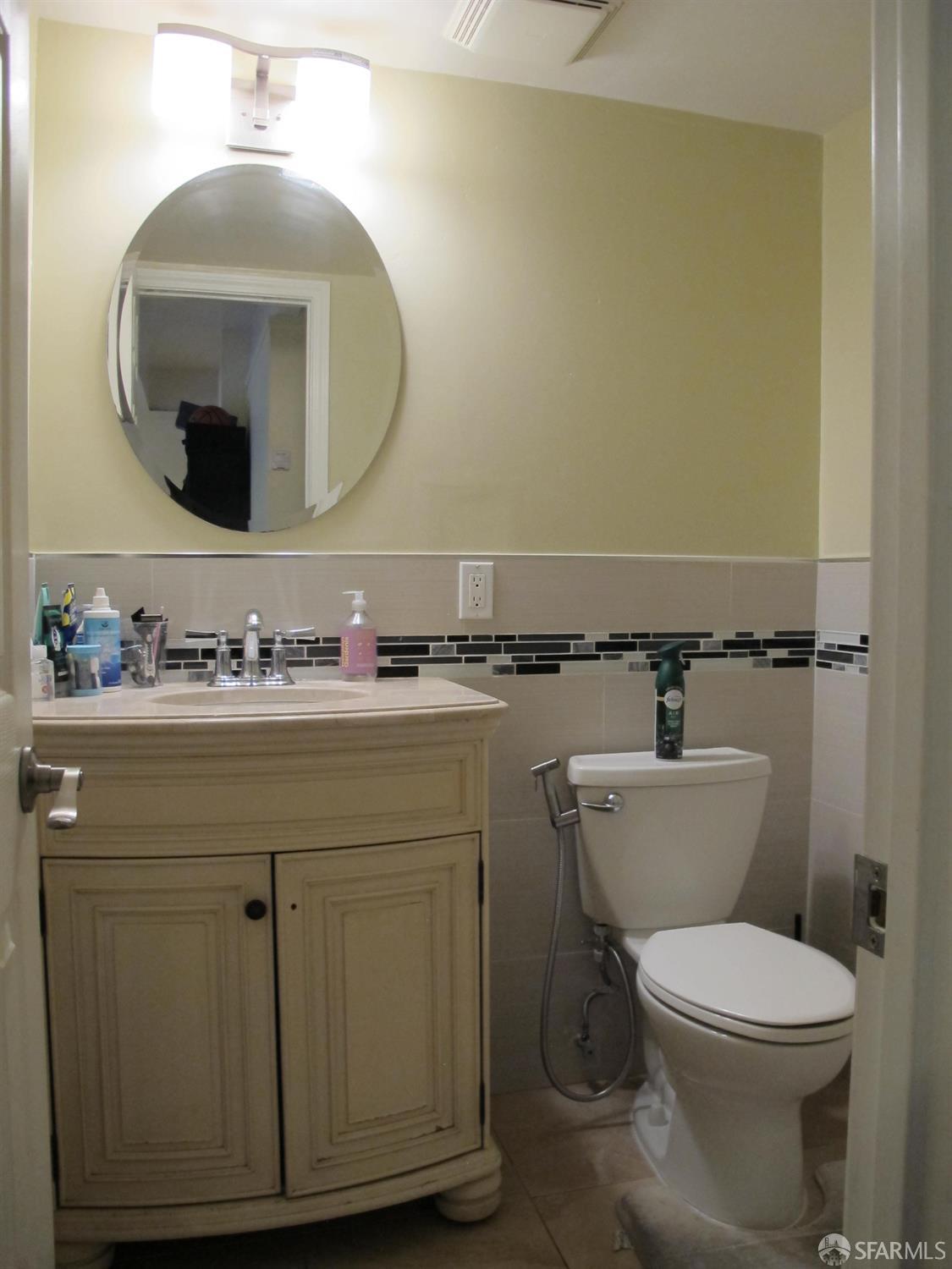 Detail Gallery Image 8 of 22 For 585 Villa St #8,  Daly City,  CA 94014 - 2 Beds | 1/1 Baths