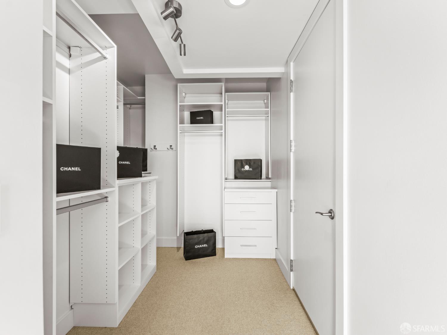 Detail Gallery Image 19 of 43 For 219 Brannan St 16k,  San Francisco,  CA 94107 - 2 Beds | 2 Baths