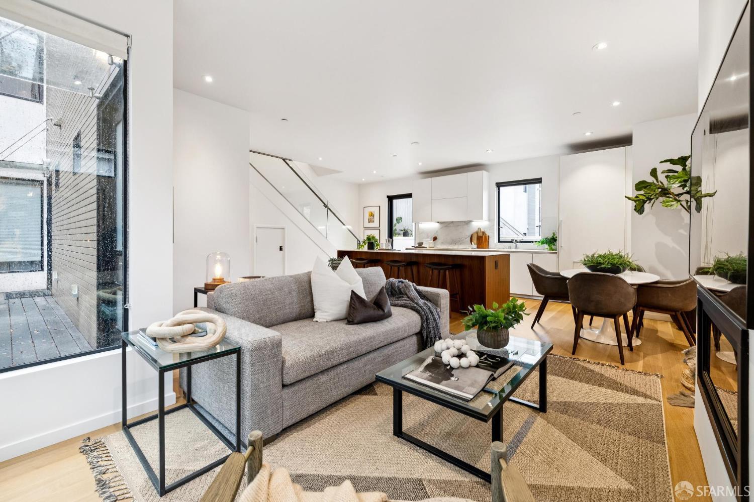 Photo #9: 426103501 Listing: Photo #9