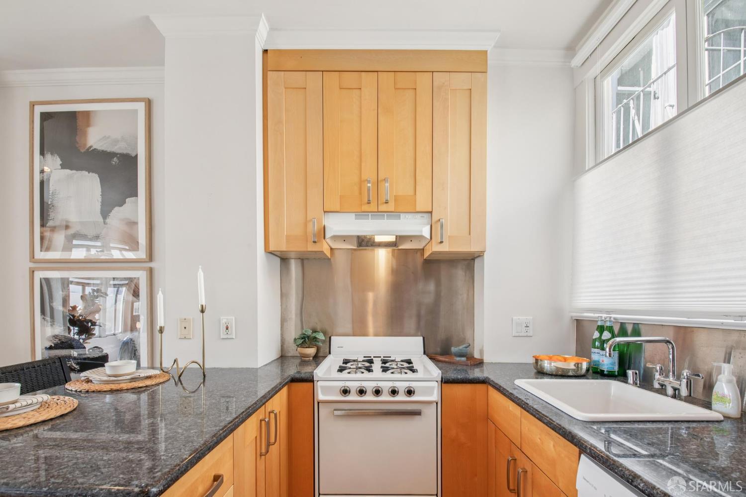 Detail Gallery Image 10 of 26 For 929 Bush St #7,  San Francisco,  CA 94109 - 0 Beds | 1 Baths