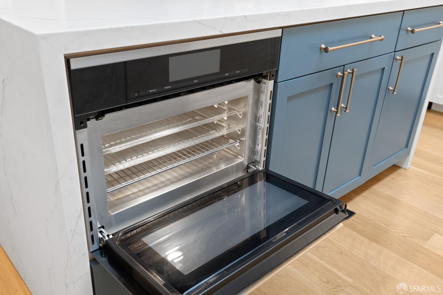 Detail Gallery Image 14 of 42 For 1426 8th Ave, San Francisco,  CA 94122 - 4 Beds | 3 Baths