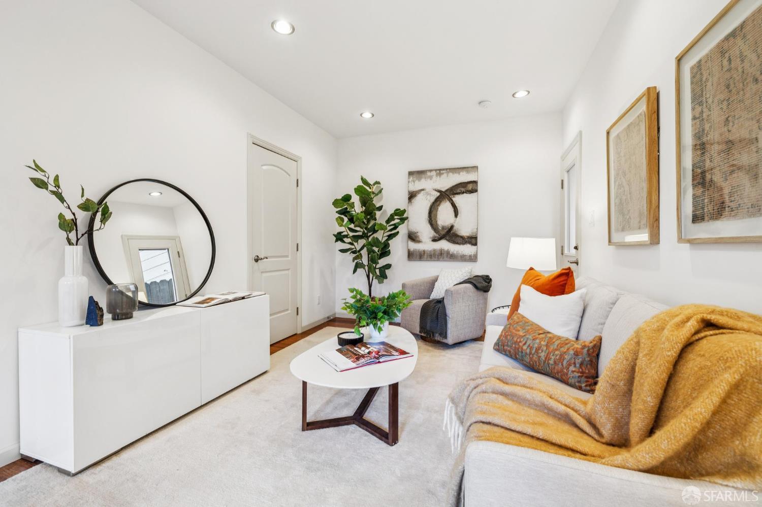 Detail Gallery Image 4 of 19 For 2929 Buchanan St a,  San Francisco,  CA 94123 - 1 Beds | 1 Baths