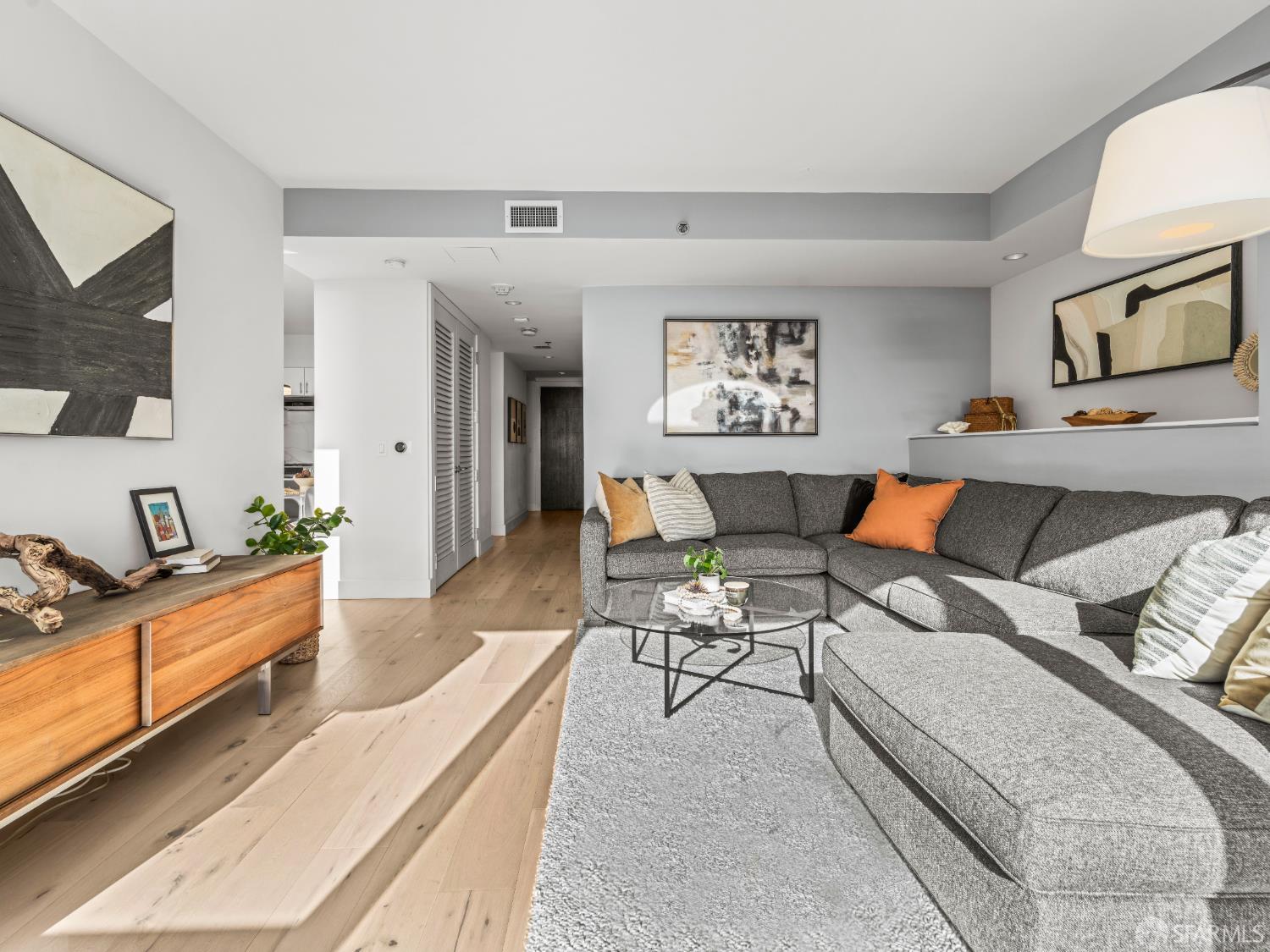 Detail Gallery Image 6 of 43 For 219 Brannan St 16k,  San Francisco,  CA 94107 - 2 Beds | 2 Baths