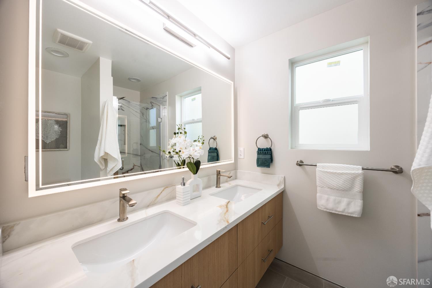 Detail Gallery Image 22 of 60 For 1080 Hampshire St, San Francisco,  CA 94110 - 5 Beds | 4 Baths