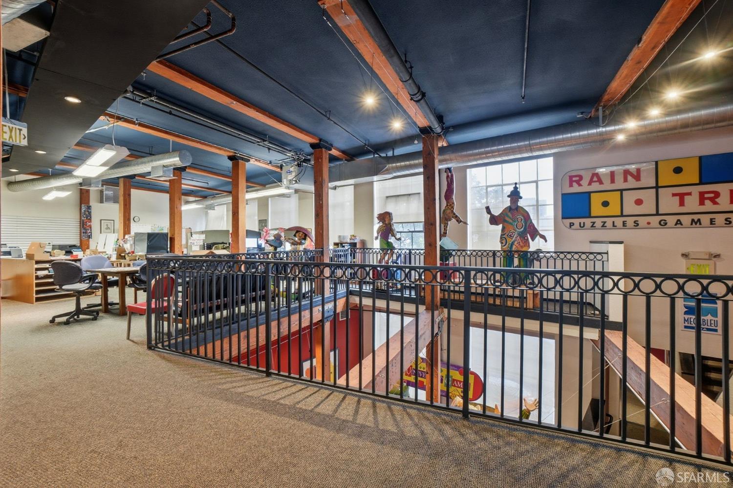 Detail Gallery Image 3 of 18 For 2030 Harrison St, San Francisco,  CA 94110 - – Beds | – Baths