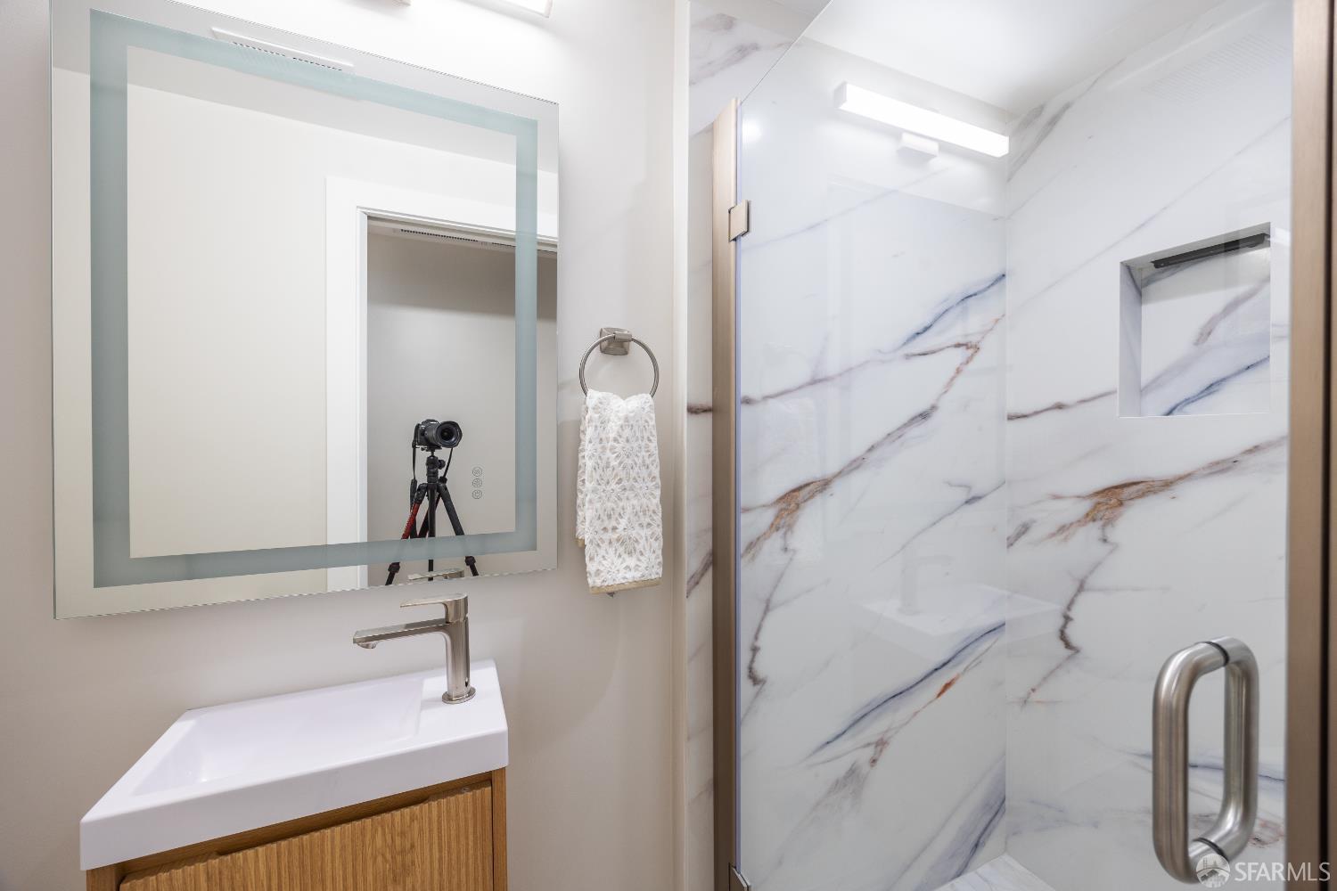 Detail Gallery Image 42 of 60 For 1080 Hampshire St, San Francisco,  CA 94110 - 5 Beds | 4 Baths