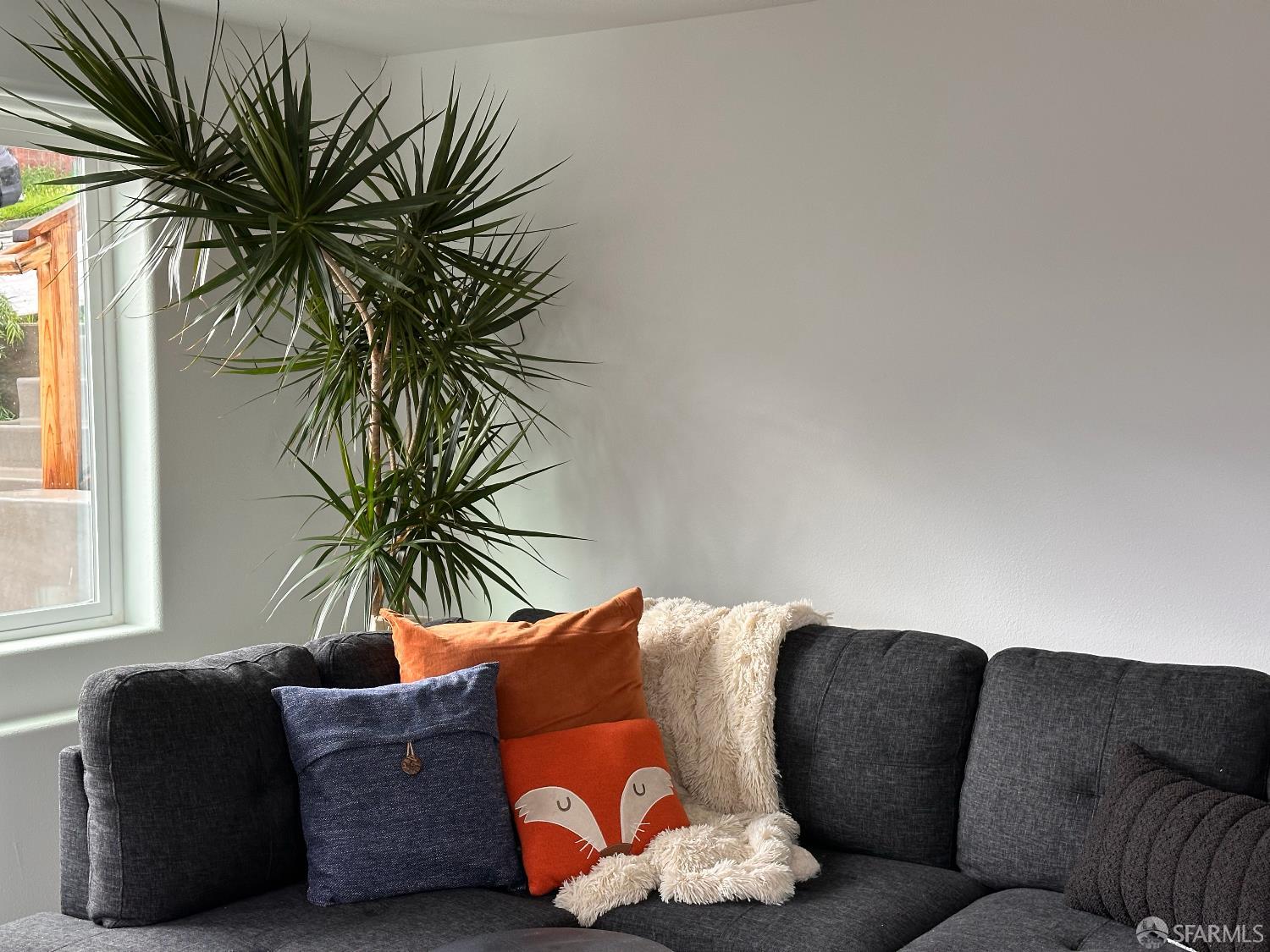 Detail Gallery Image 16 of 17 For 480 Monterey St a,  Brisbane,  CA 94005 - 1 Beds | 1 Baths