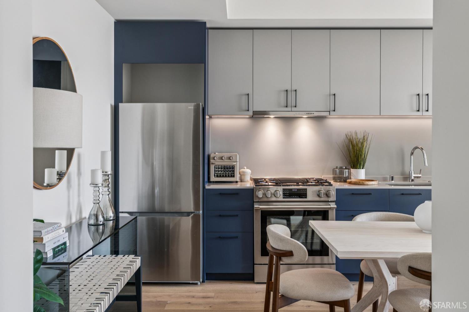 Detail Gallery Image 2 of 9 For 988 Harrison St Hl5,  San Francisco,  CA 94107 - 2 Beds | 2 Baths