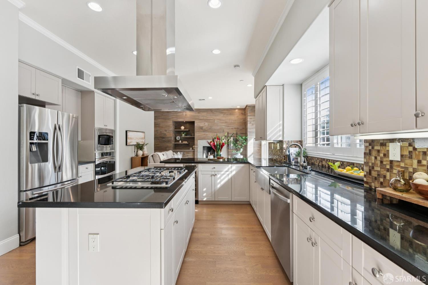 Detail Gallery Image 22 of 85 For 4275 Marietta Ct, Concord,  CA 94518 - 4 Beds | 2/1 Baths