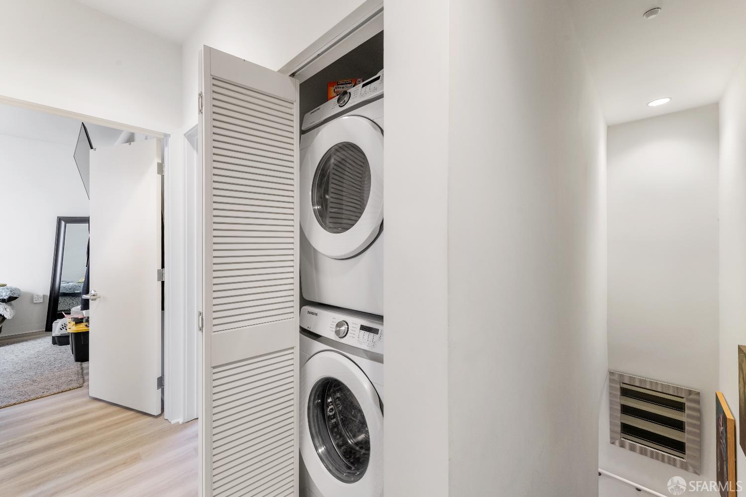 Photo #12: 426101749 Listing: Photo #12