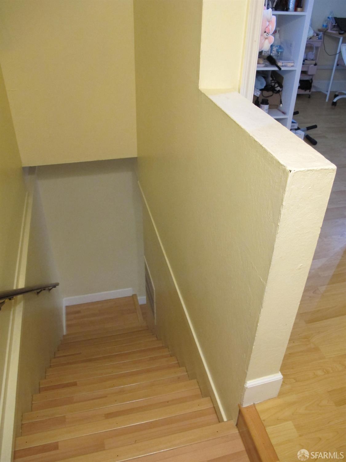 Detail Gallery Image 13 of 22 For 585 Villa St #8,  Daly City,  CA 94014 - 2 Beds | 1/1 Baths